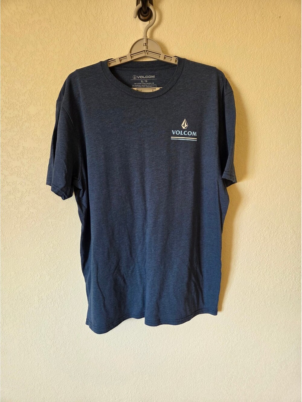 Volcom Blue Graphic Crew Neck T-Shirt, Size XL, Short Sleeve